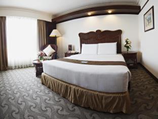 Waterfront Airport Hotel and Casino - Mactan - 6