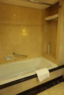 Holiday Inn Shanghai Nanjing Road by IHG - Shanghai - 8