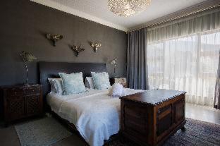 A Hilltop Country Retreat - 3
