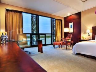 Jin Jiang International Hotel Xi'an - 8