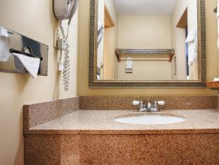 Best Western West Greenwich Inn - 6