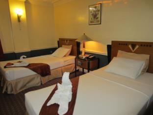 Miramar Hotel - Manila - 7