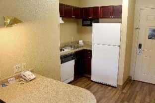 LoneStar Suites - 9