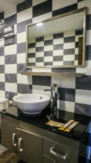 M Village Hostel - Sadao - 4