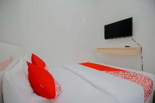 Urbanview Hotel One Family Maribaya by RedDoorz - Lembang - 9