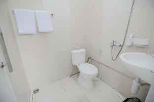 Urbanview Hotel One Family Maribaya by RedDoorz - 2