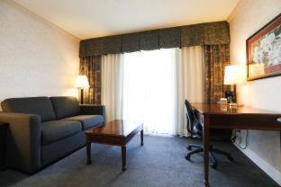Atrium Hotel Vancouver - 2