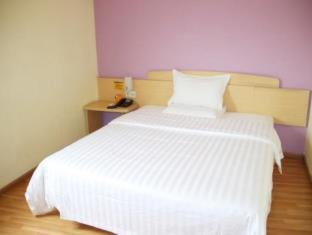 7Days Inn WuHan Road JiQing Street - Wuhan - 8