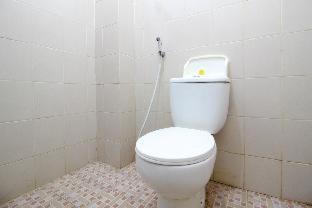 RedDoorz near Adisucipto Airport 3 - Yogyakarta - 8