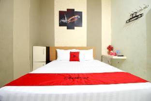 RedDoorz near Adisucipto Airport 3 - Yogyakarta - 7