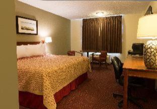 Marina Inn & Suites Chalmette-New Orleans - Chalmette - 5