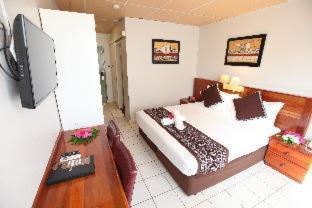 Smugglers Cove Beach Resort & Hotel - Nadi - 4