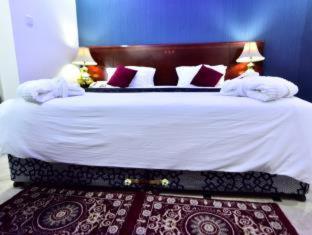 Al Bahjah Hotel - Seeb - 1