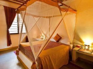 Paradise Beach Resort & Spa - 9