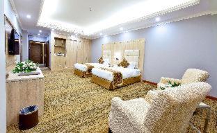 Iridium 70 Hotel - 8