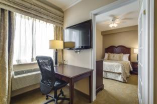 Monte Carlo Inn & Suites Downtown Markham - 7