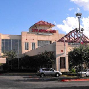 Wyndham DFW Airport - 9