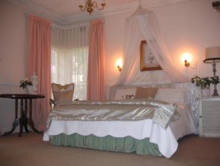 Villa Victoria executive Guest House - 9
