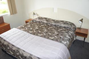 Bks Egmont Motor Lodge - 6