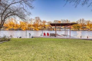 Lake Escape - Kingsland - 9