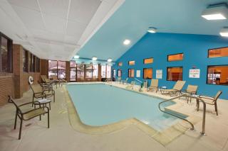 Holiday Inn Express Fredericksburg - Southpoint by IHG - 1