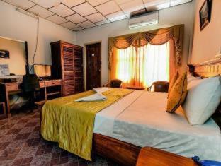 Royal Hotel - Battambang - 4