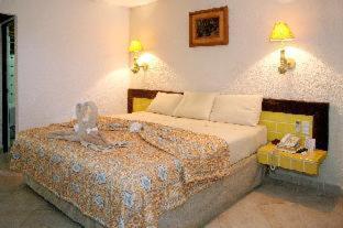 Casa del Mar Cozumel Hotel & Dive Resort with free access to an exclusive beach club - 1