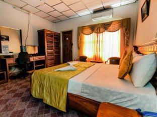 Royal Hotel - Battambang - 1
