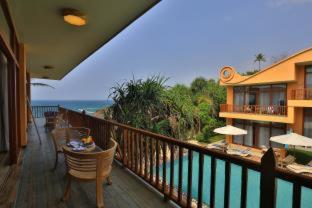 Thaproban Pavilion Waves - Unawatuna - 1