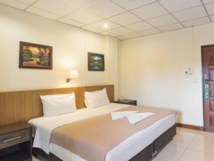 Lodge 61 Hotel - 9