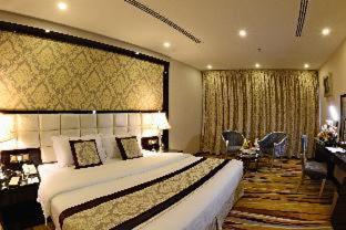 Garden Plaza Hotel - 9