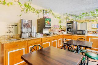 Econo Lodge - Decatur - 2