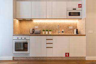 Upscale & Trendy flat in the Center - Lisbon - 6