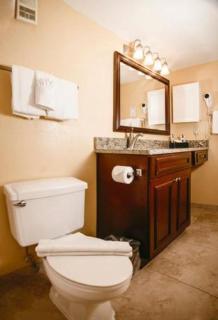Parc Corniche Condominium Suites - 4