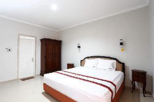 RedDoorz Plus near Adisucipto Airport 2 - 6