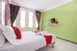 RedDoorz near Museum Angkut Batu 2 - Malang - 9