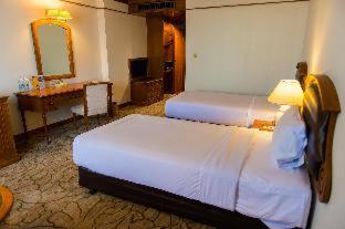 The Twin Lotus Hotel - 4
