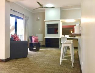 The Hub Urban Hotel - Port Elizabeth - 5