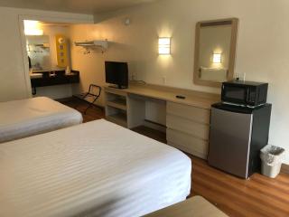 Travelodge by Wyndham Fayetteville - Fayetteville - 7