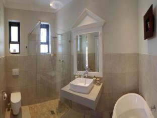 Admiralty Beach House - Port Elizabeth - 8
