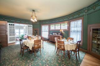 Looking Glass Inn - Indianapolis - 6