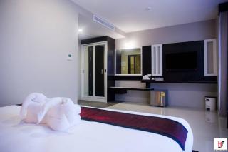 The Harbour Front Hotel - Suratthani - 5