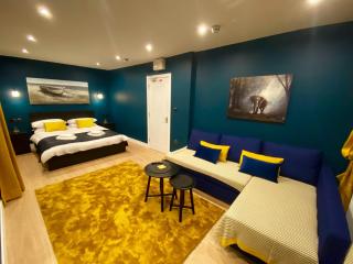 Sky City Apartments - Coventry - 9