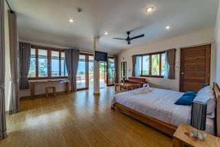 Le Grand Bleu Hotel - Wok Tum - 4