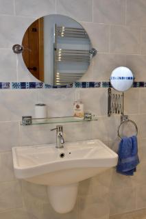 Finest Retreats - Shropshire Cottage, 2 bedrooms, sleeps 3 - Marchamley - 4