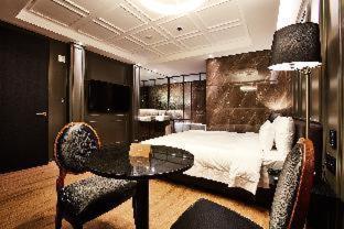 Hotel Wanted - 2