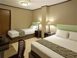 RedDoorz Plus New Era Budget Hotel Mabolo former RedDoorz near Landers Superstore Cebu City - Cebu - 5