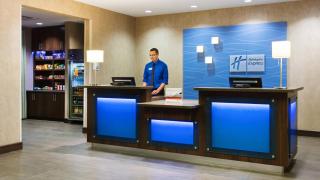 Holiday Inn Express & Suites Midland South I-20 by IHG - Midland - 6