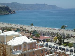 AT Almoraide Rooms Suites - Nerja - 3