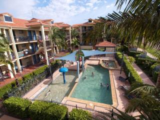 South Pacific Apartments - Port Macquarie - 8